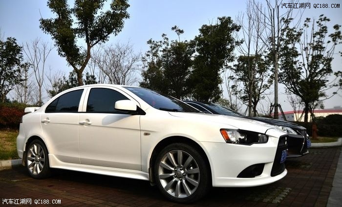 坚持自己的选择 分享三菱翼神2.0l写真