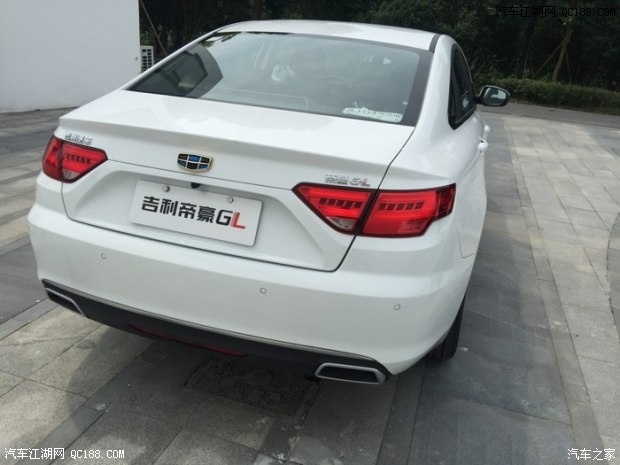 吉利帝豪gl实车发布 有望9-10月间上市