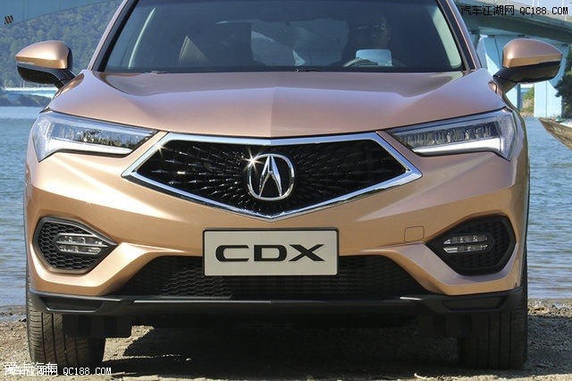 搭配全led大灯,构成了讴歌最新的前脸设计