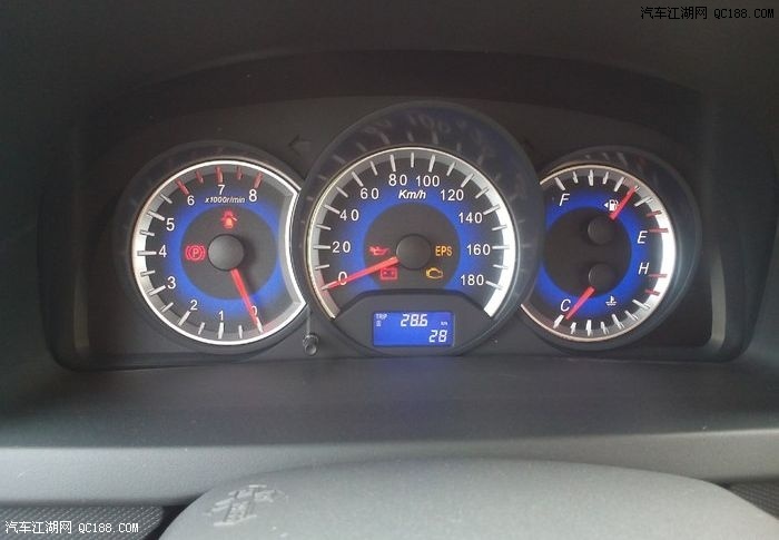 入手1.4高配白星,提车交作业