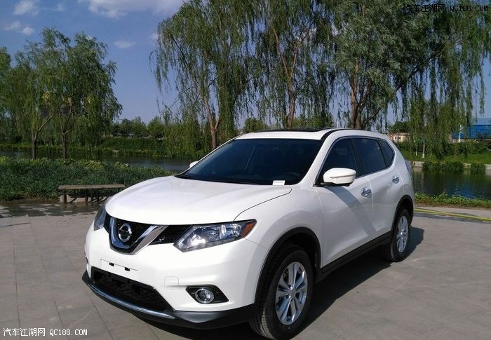 老婆建议买suv 谈白色奇骏2.0l购车经历