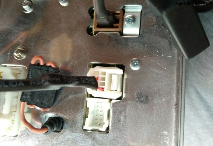 换斯巴鲁森林人cd机 花冠小改作业