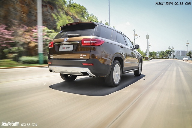 向着目标更近了一步 动态测评长安cs95