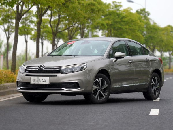 东风雪铁龙新c5试驾 由内而外的提升