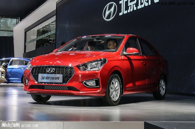 全新换代车 成都车展实拍现代全新瑞纳