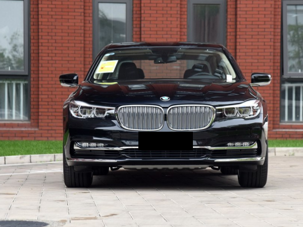 宝马730li和奥迪a8l 45tfsi 谁才是王者