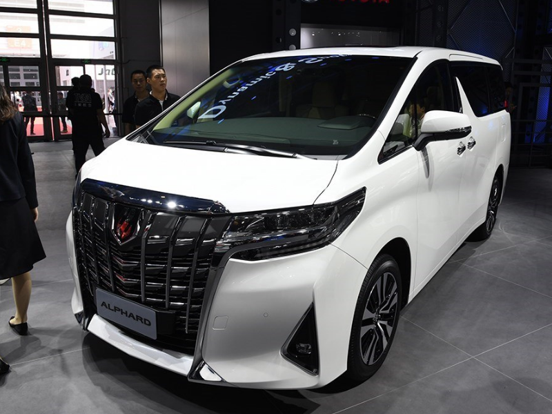 带着诚意改款 新款埃尔法北京车展实拍