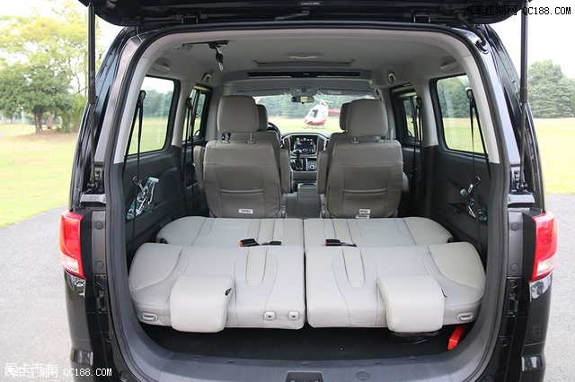 "多功能"mpv 试驾江淮瑞风m4自动挡