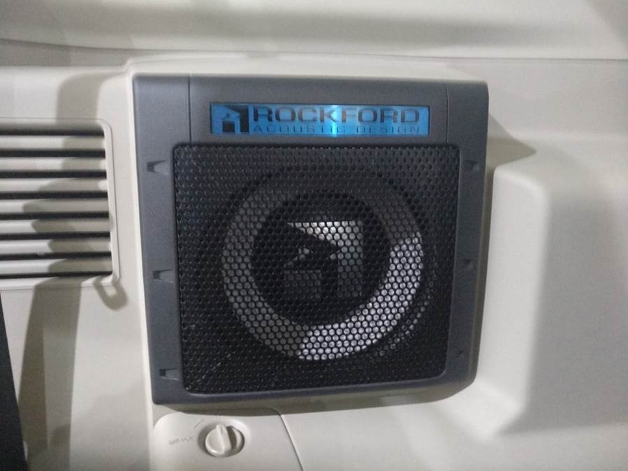 18款中东版三菱帕杰罗v97配置参数解析