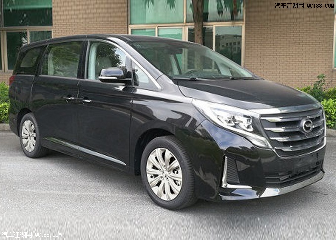 外观进行小幅调整 广汽传祺改款gm8实拍