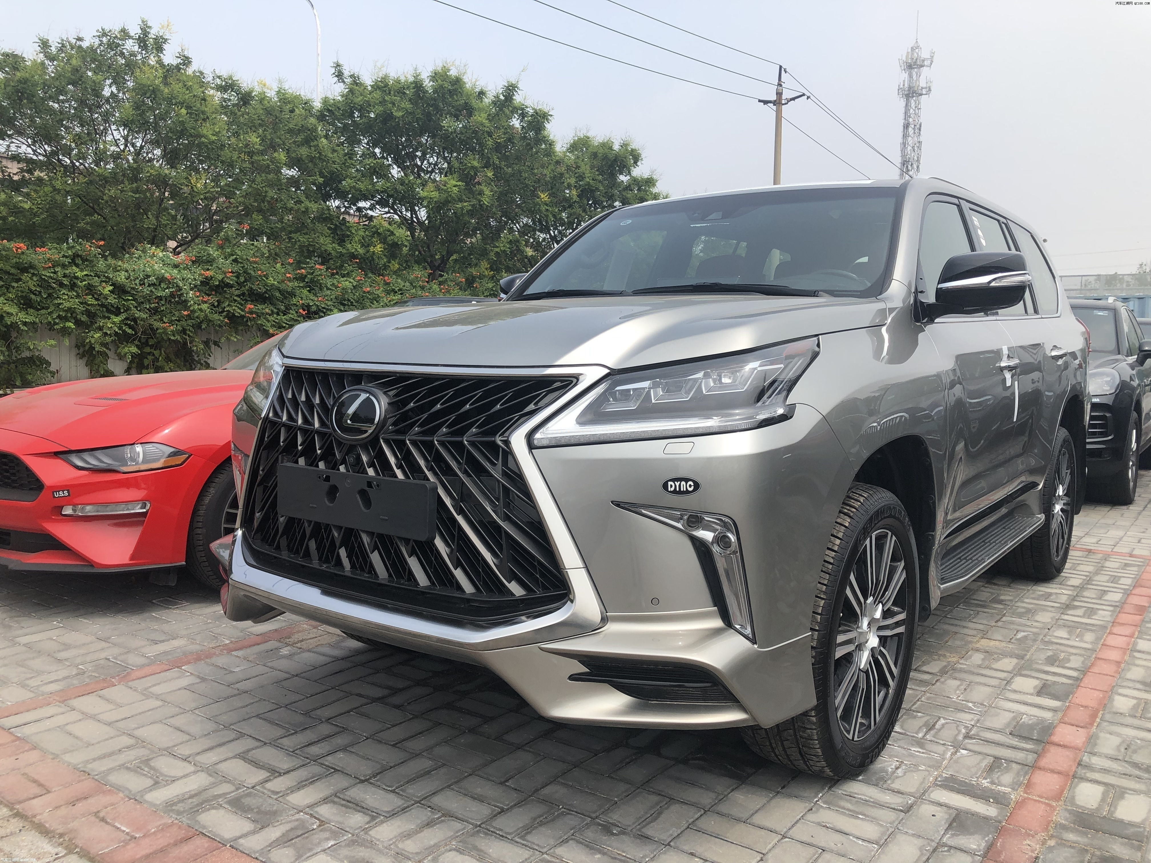 成都捷讯名车雷克萨斯lx570车展特惠