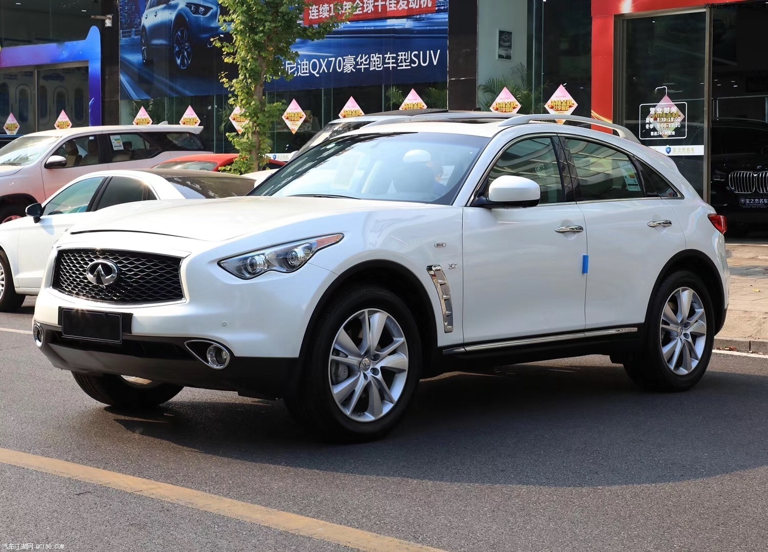 19款英菲尼迪qx70评测体验 轿跑suv3.7l