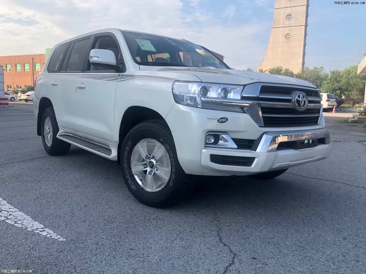 19款兰德酷路泽4000gxr v6现车实拍评测