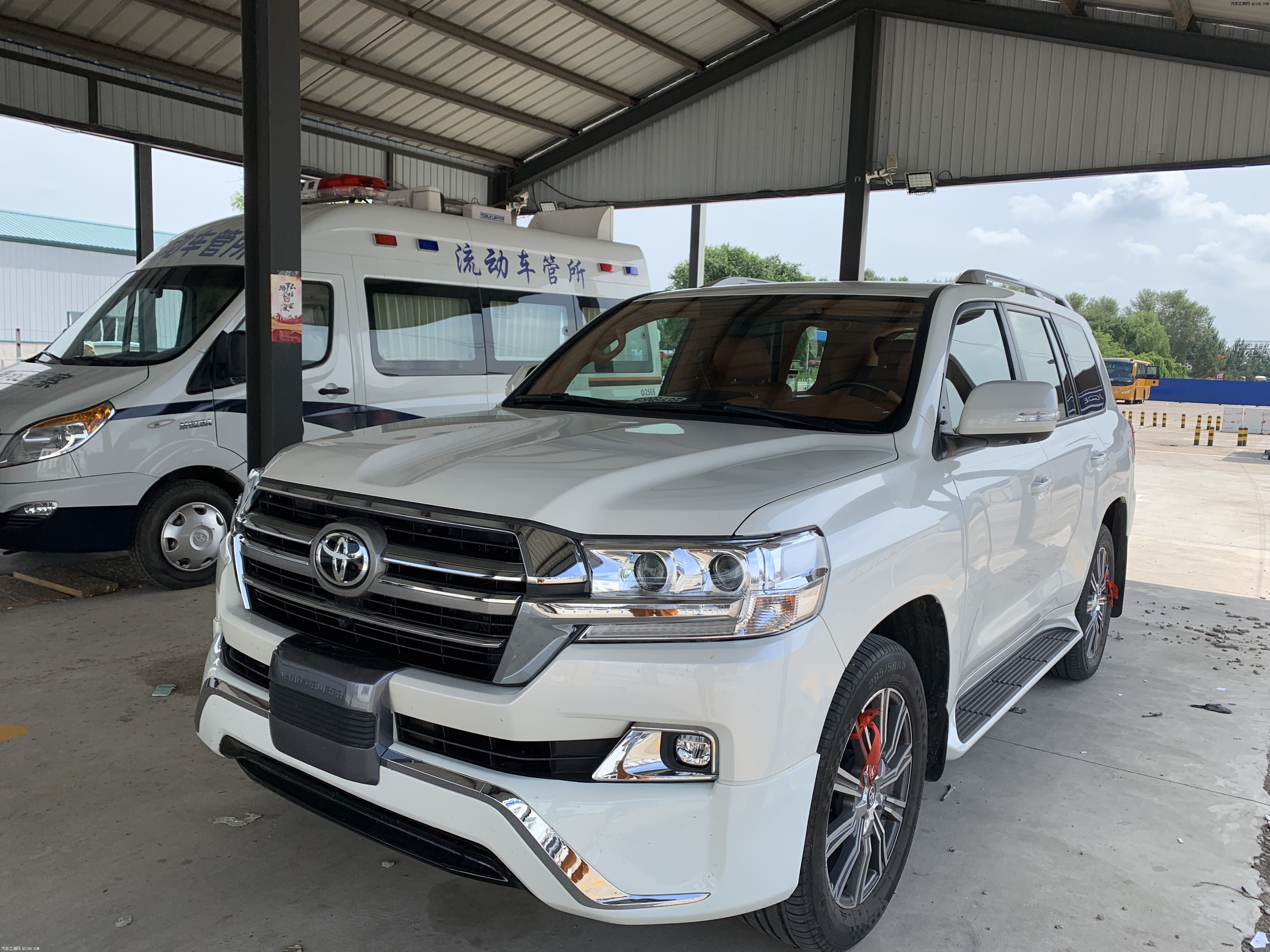 2019款中东版兰德酷路泽4600配置解读