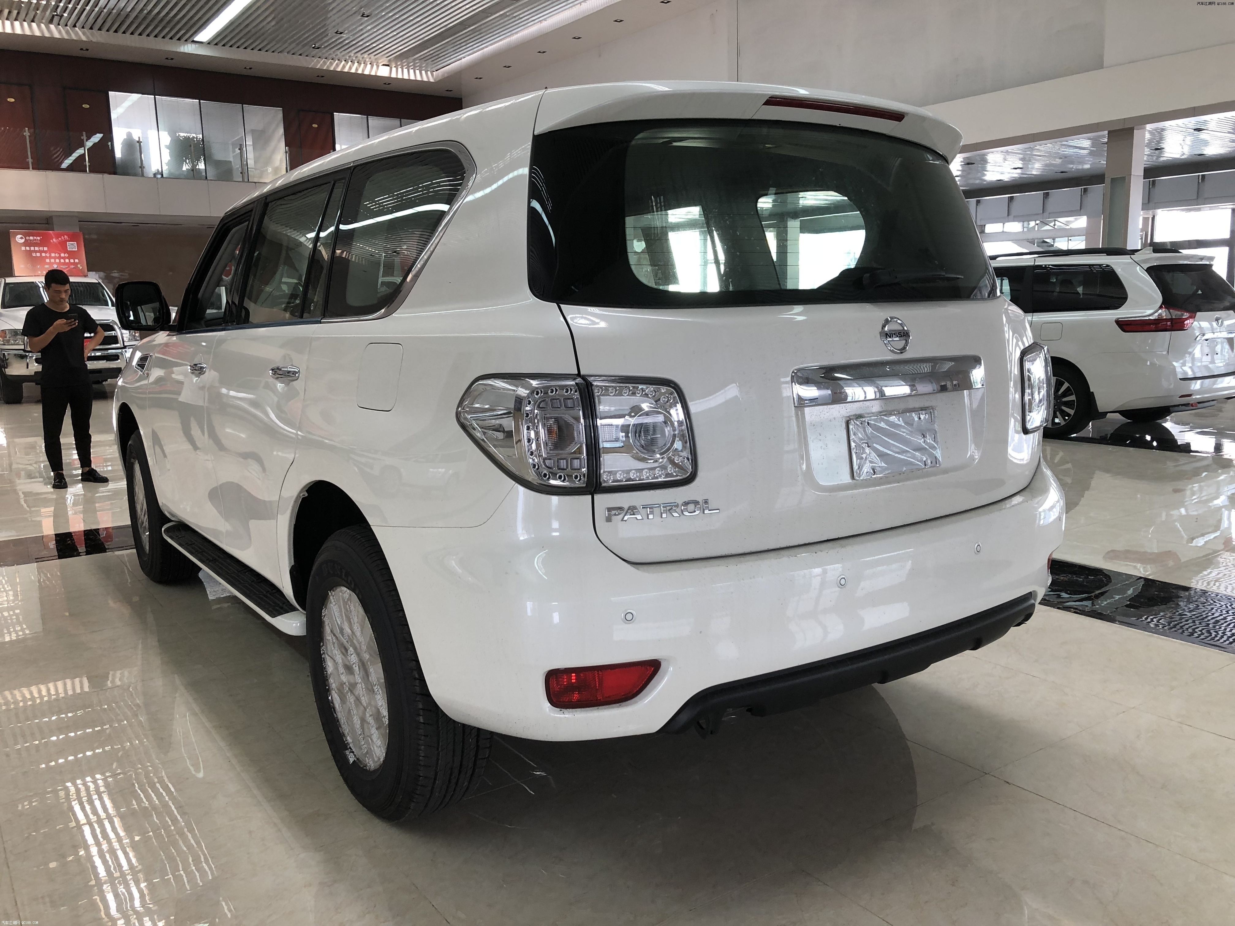 2019款日产尼桑途乐y62中东版报价解析