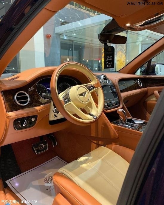 2020款宾利添越4.0t超豪华suv到店体验