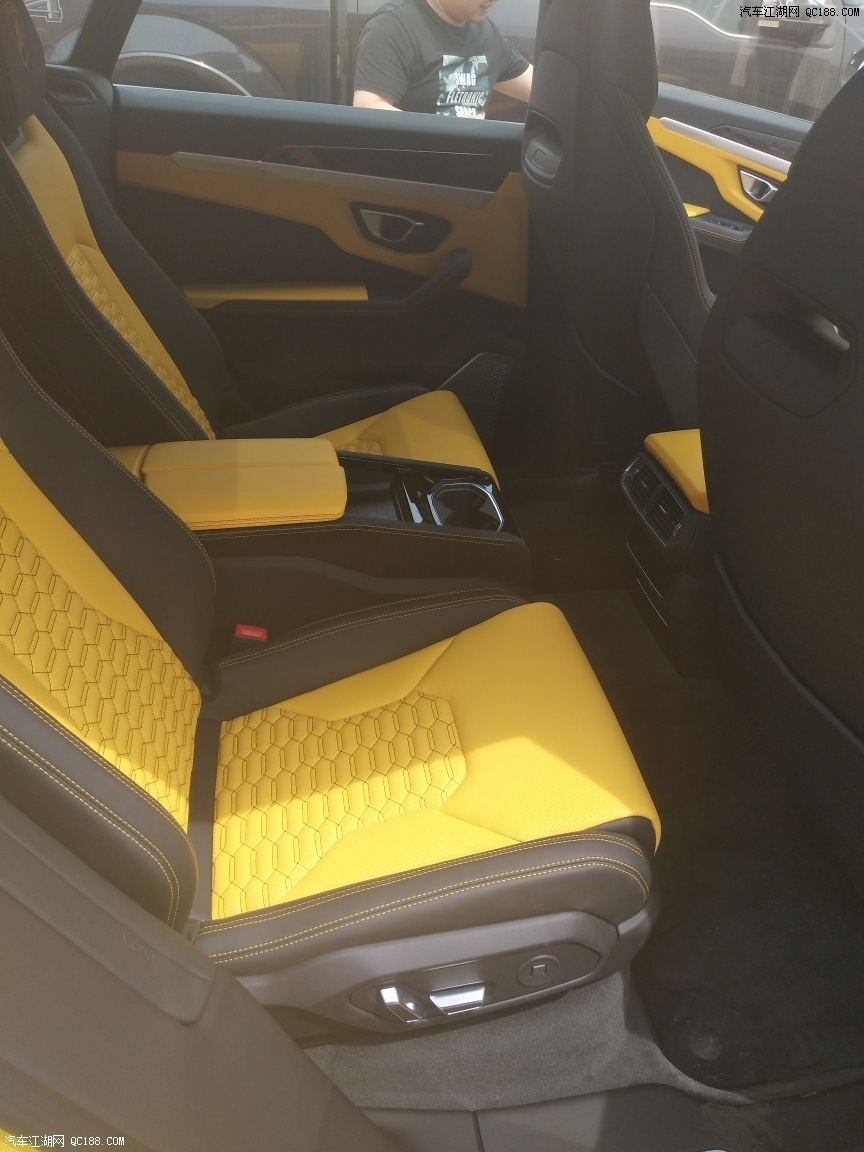 平行进口19款加版兰博基尼urus评测体验