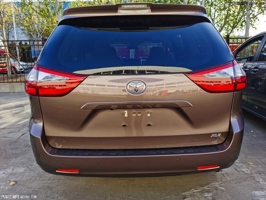 2019款平行进口车丰田塞纳35实拍感受