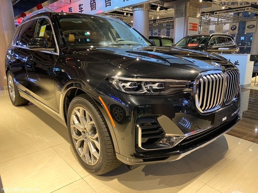 2020款加规版宝马x7报价解析 完美座驾