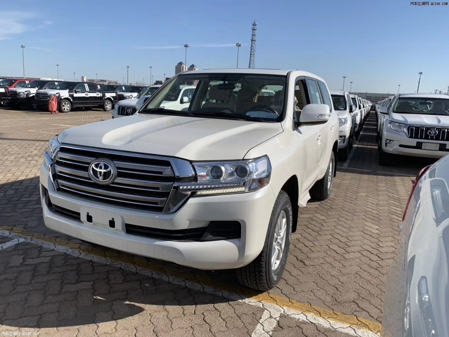 20款中东版丰田兰德酷路泽4000到店试驾