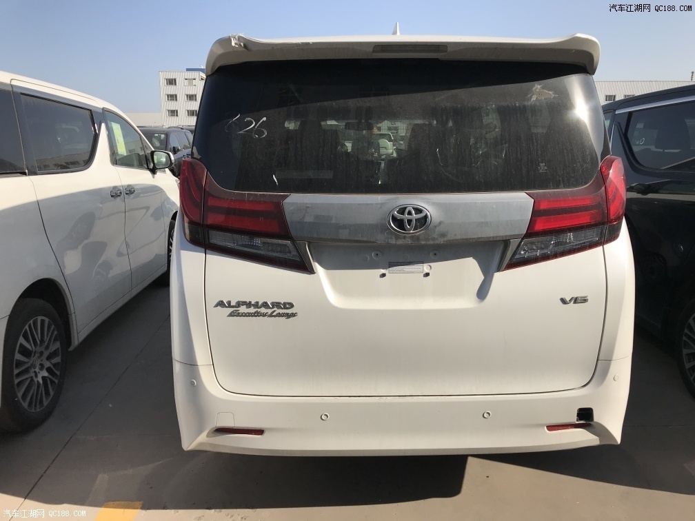 2020款丰田埃尔法欧规版现车配置介绍