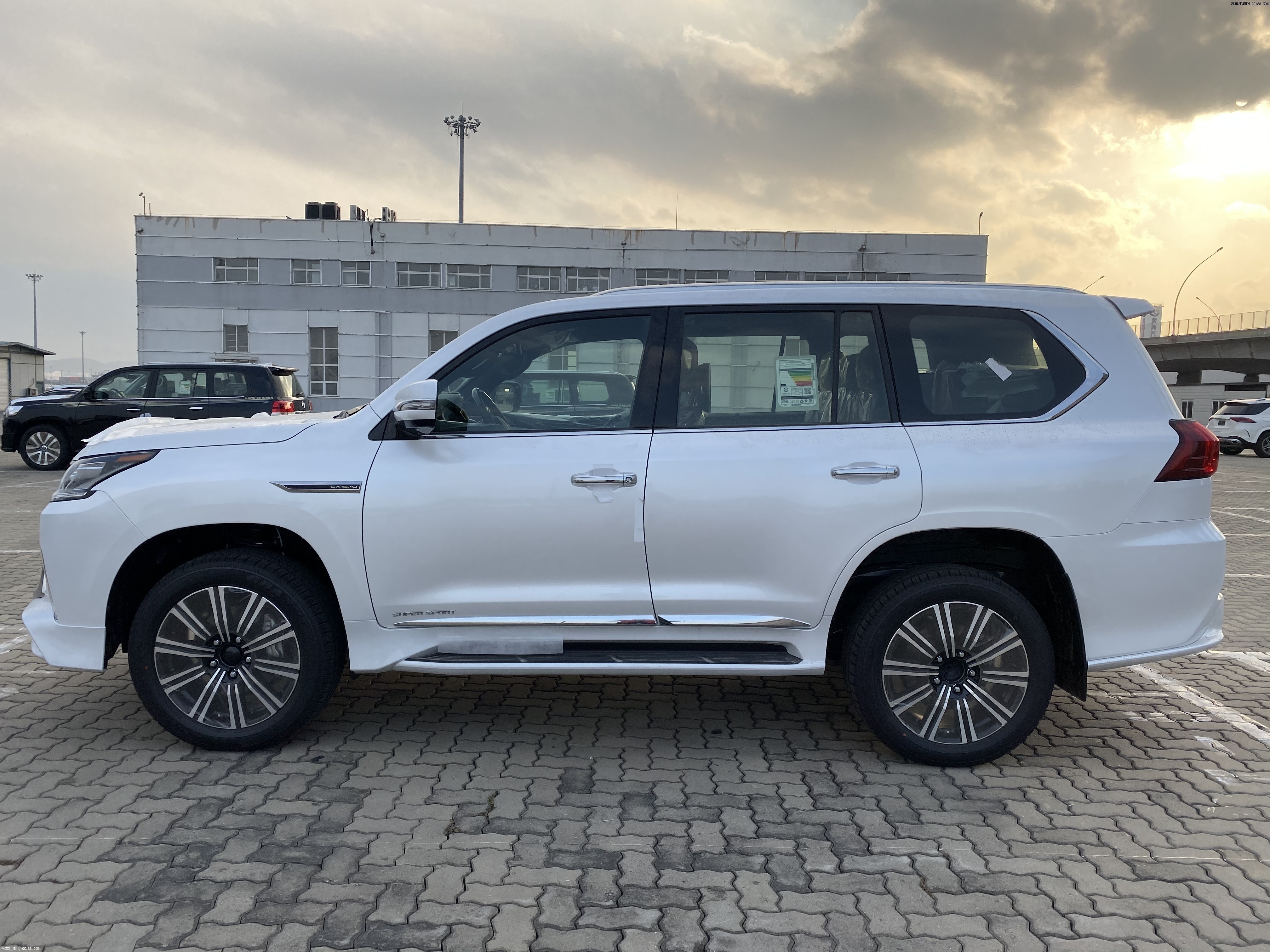 20款中东限量版雷克萨斯lx570试驾感受