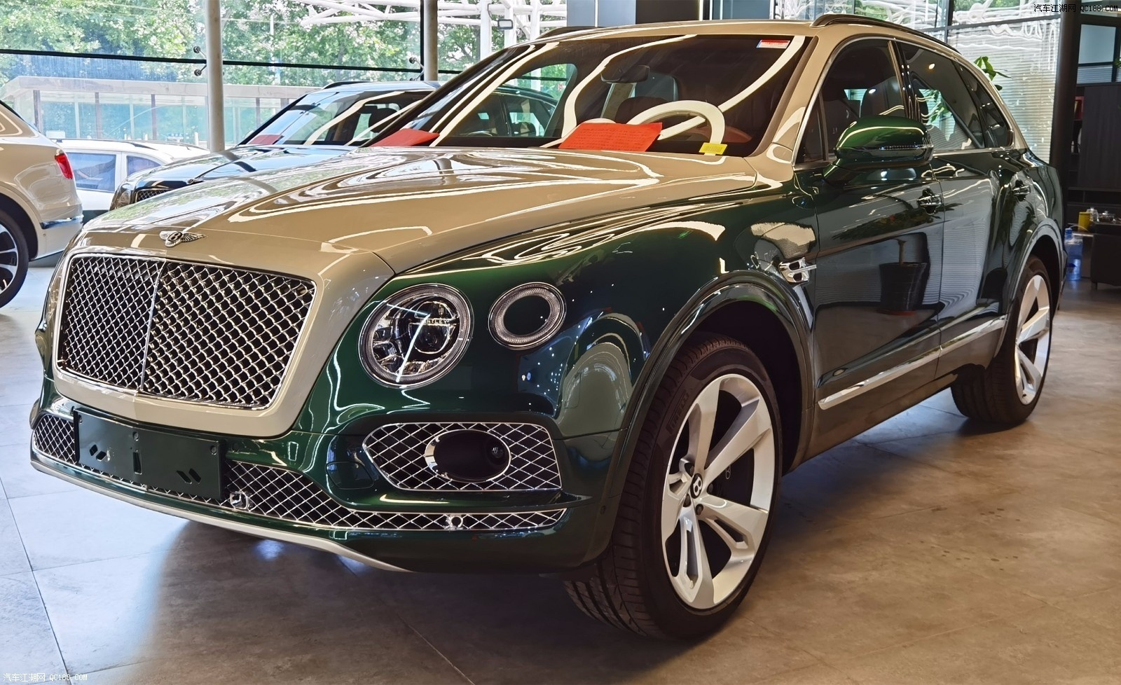 2020款平行进口宾利添越美规版实拍报价