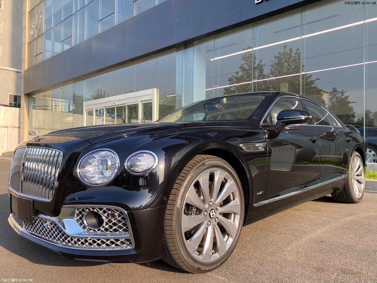 2020款宾利飞驰v8s欧规版配置性能解析