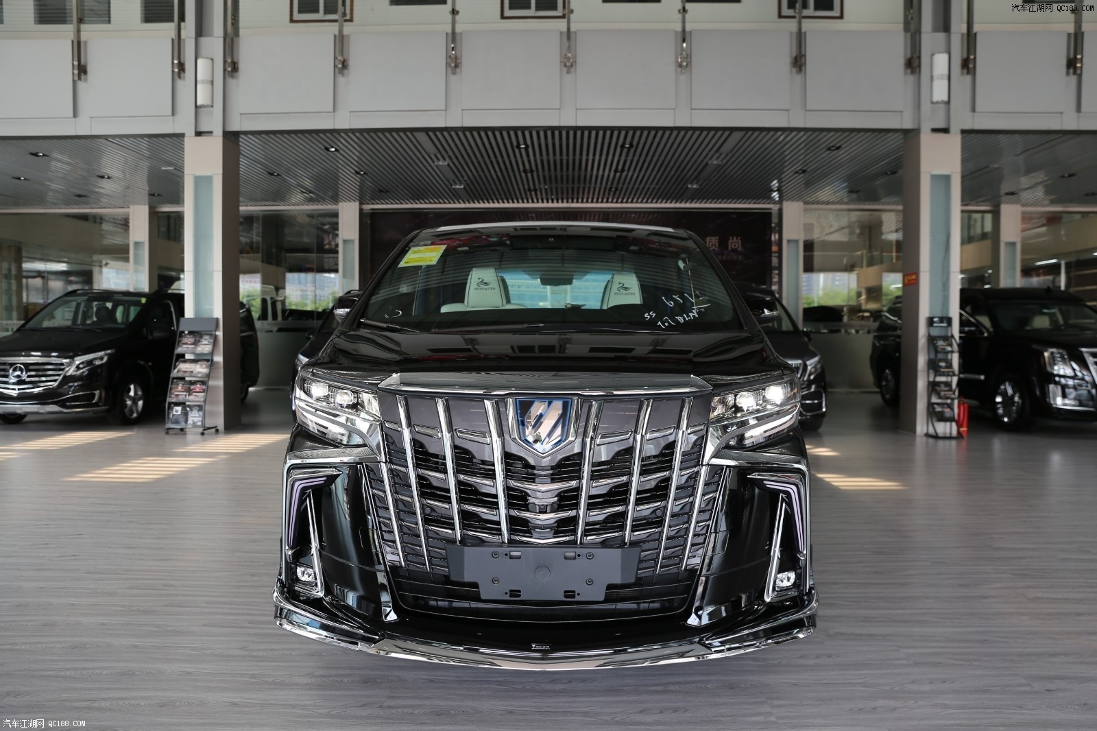 2020款丰田埃尔法蒙娜丽莎配置动力解读