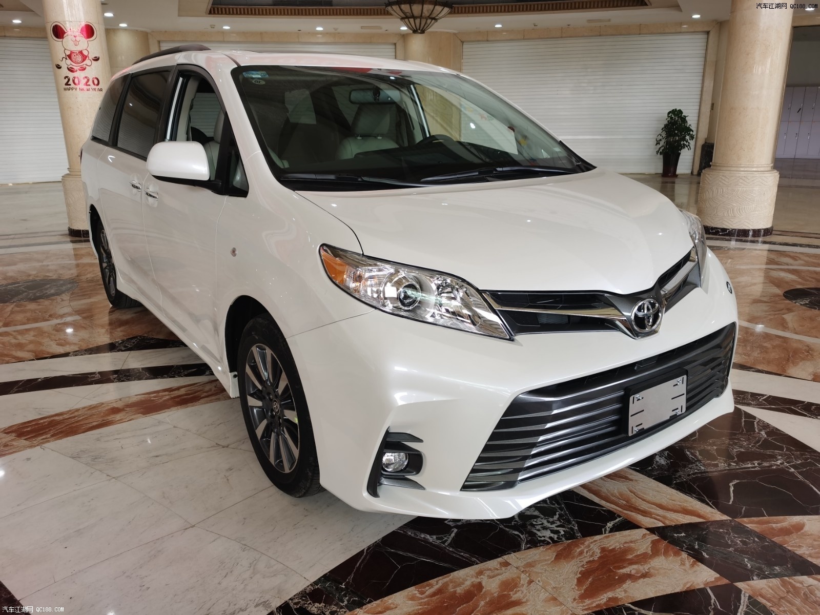 加拿大版进口丰田塞纳配置参数详细解读