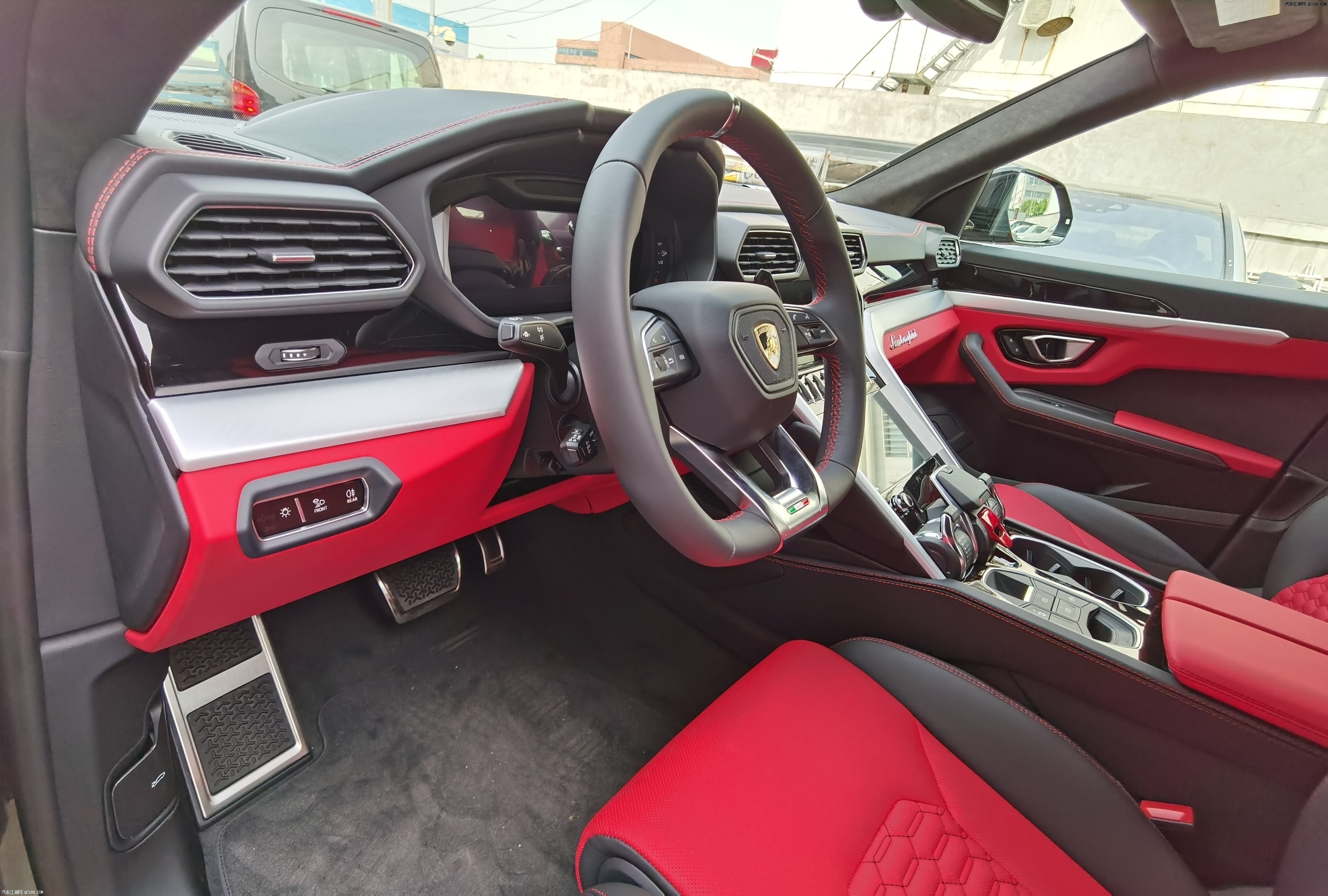 20款平行进口兰博基尼野牛urus性能详解