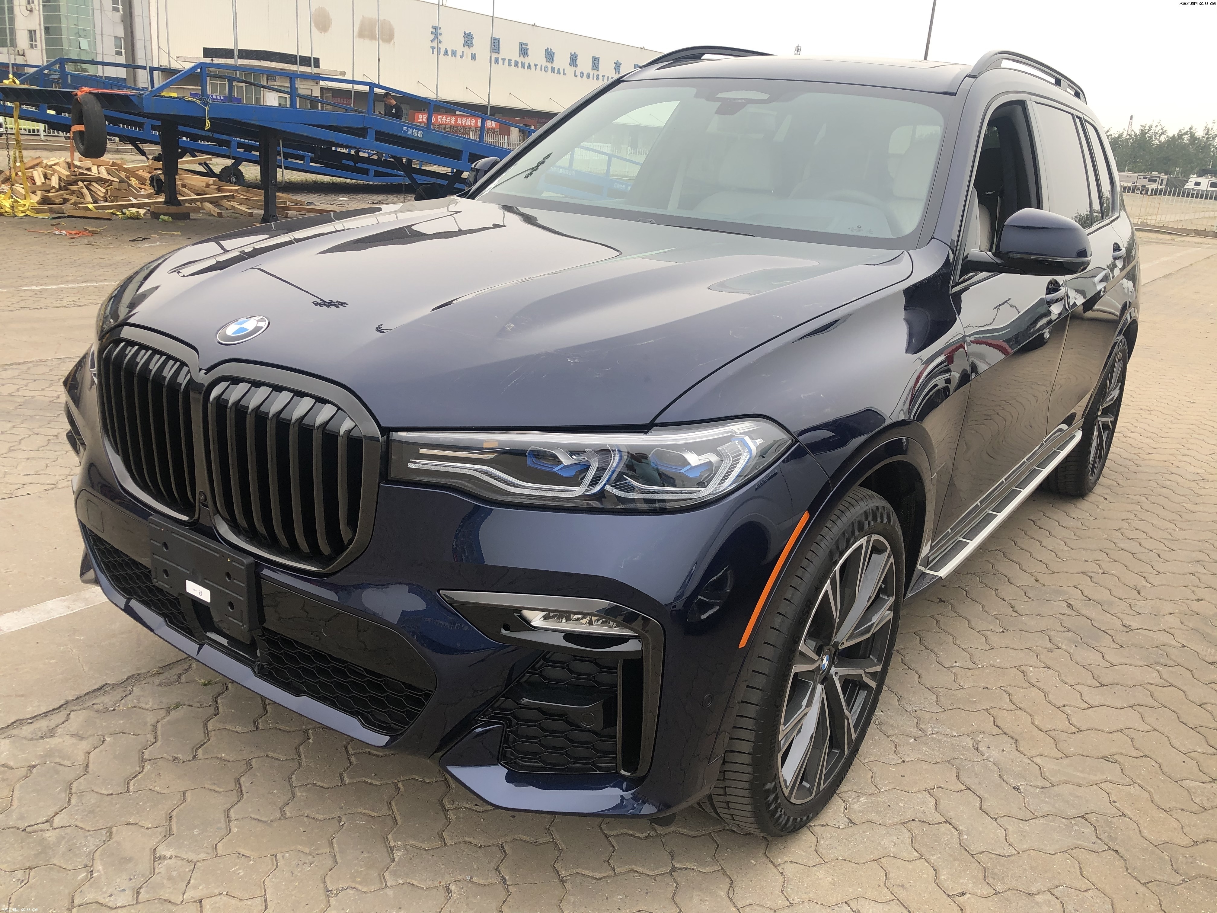 2020新款进口宝马x7美规版实用性能体验