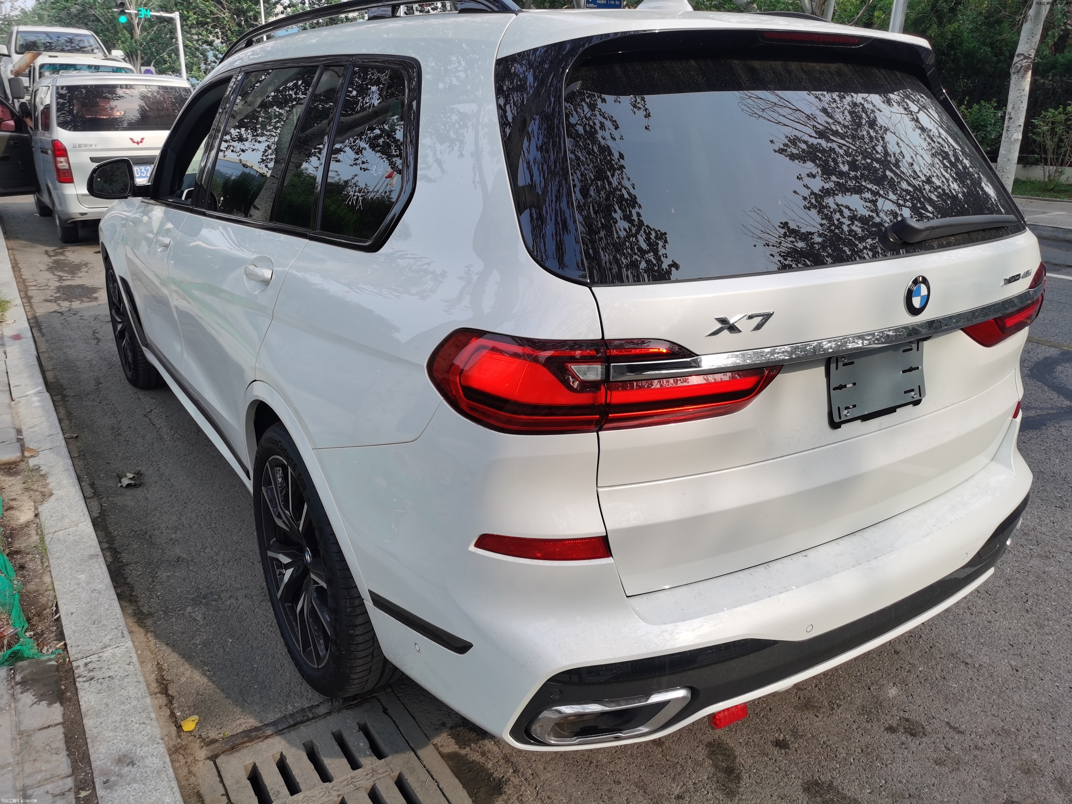 2020款进口宝马x7加拿大版内外实拍解析