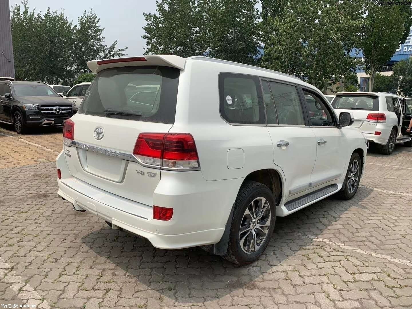 2020款丰田酷路泽5700中东版实车体验