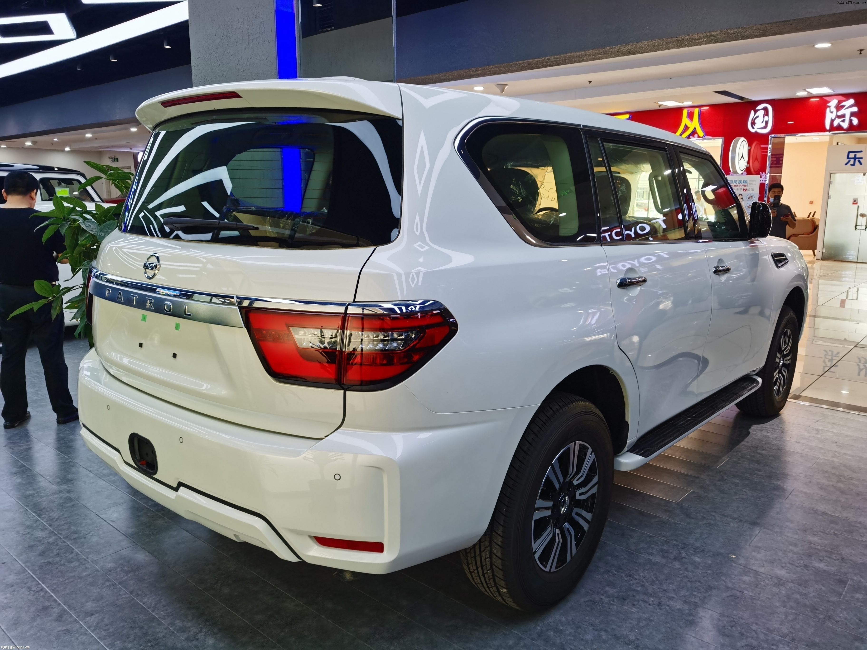 中东版2020款全新日产途乐y62配置介绍