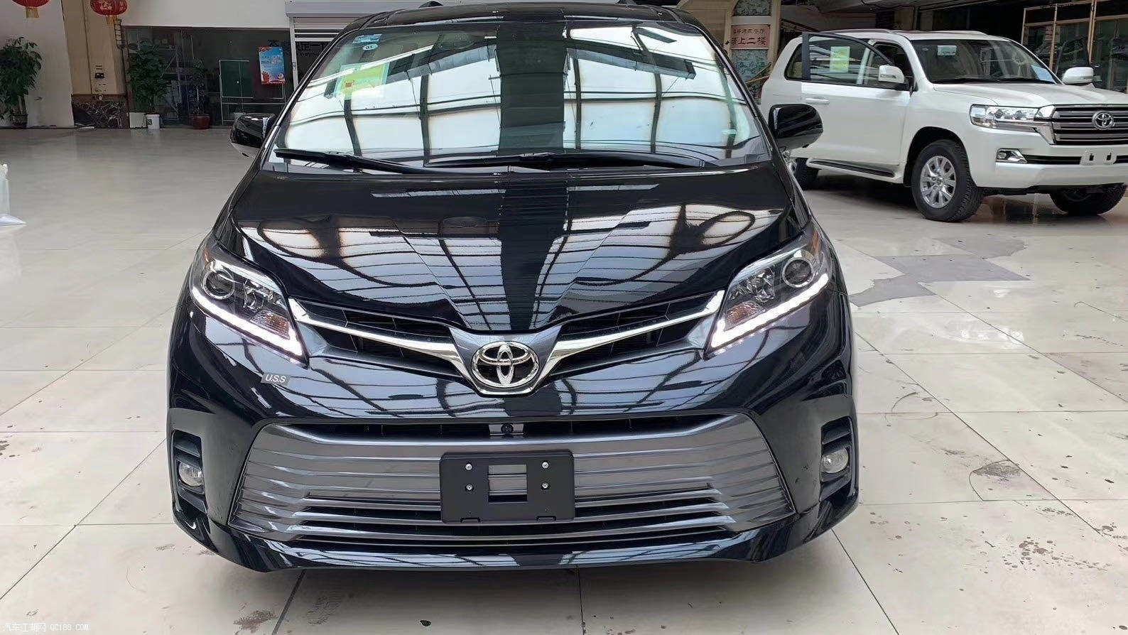 2020款加规版丰田塞纳3.5配置性能解析