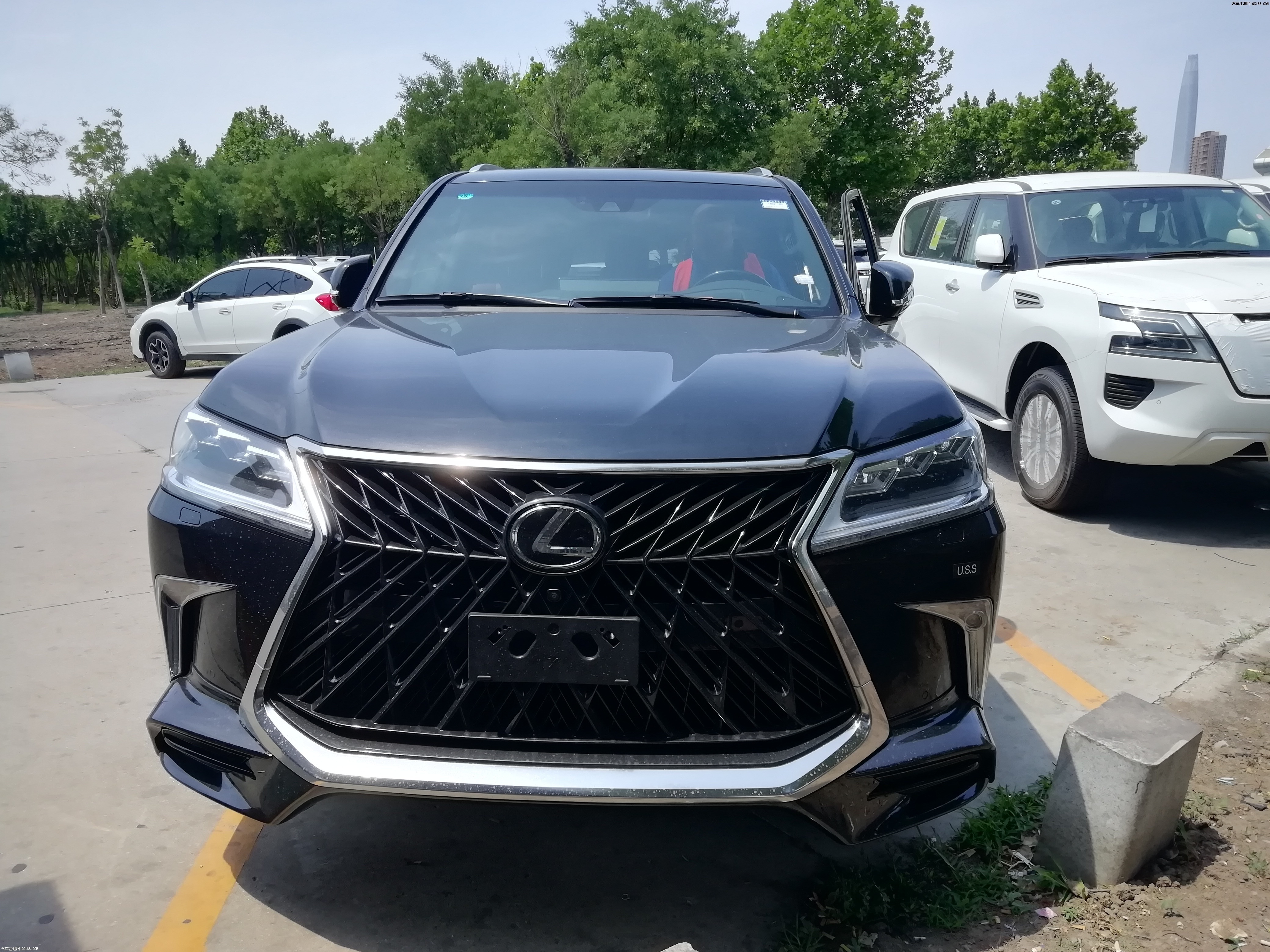 平行进口2020款中东版丰田雷克萨斯lx570配置解读