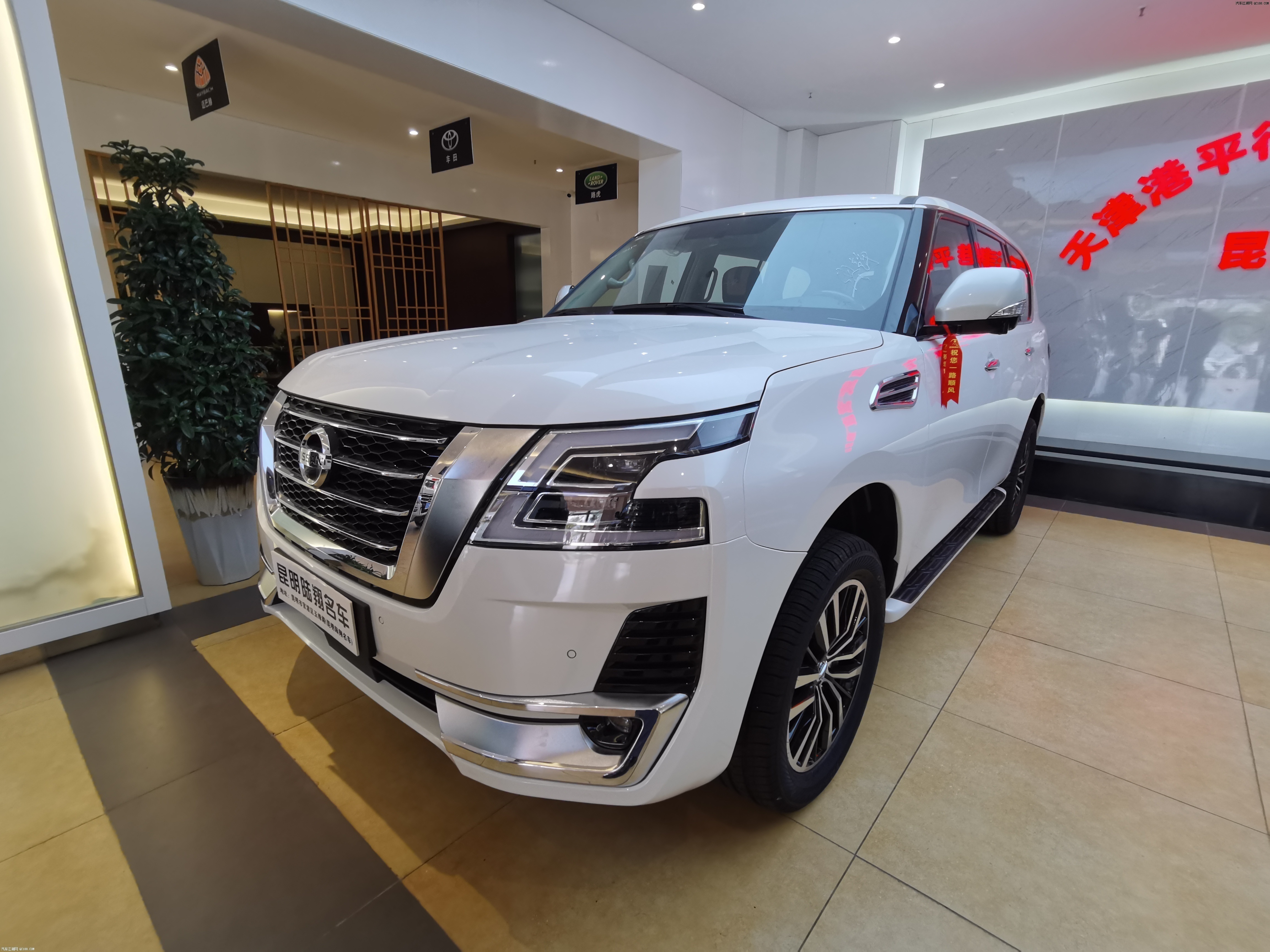 2020款日产尼桑途乐y62中东版优惠促销