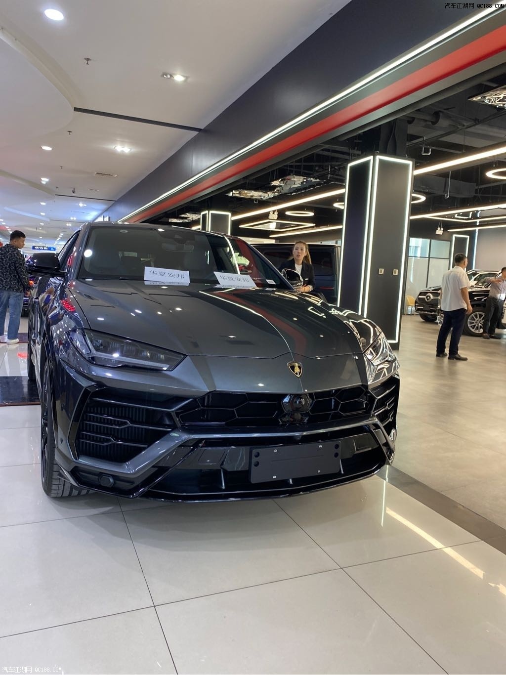 2020款兰博基尼越野现车 最强悍越野suv