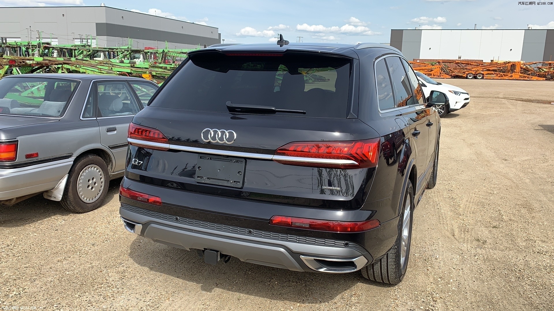 全新20款奥迪q7加规版豪华suv到店体验