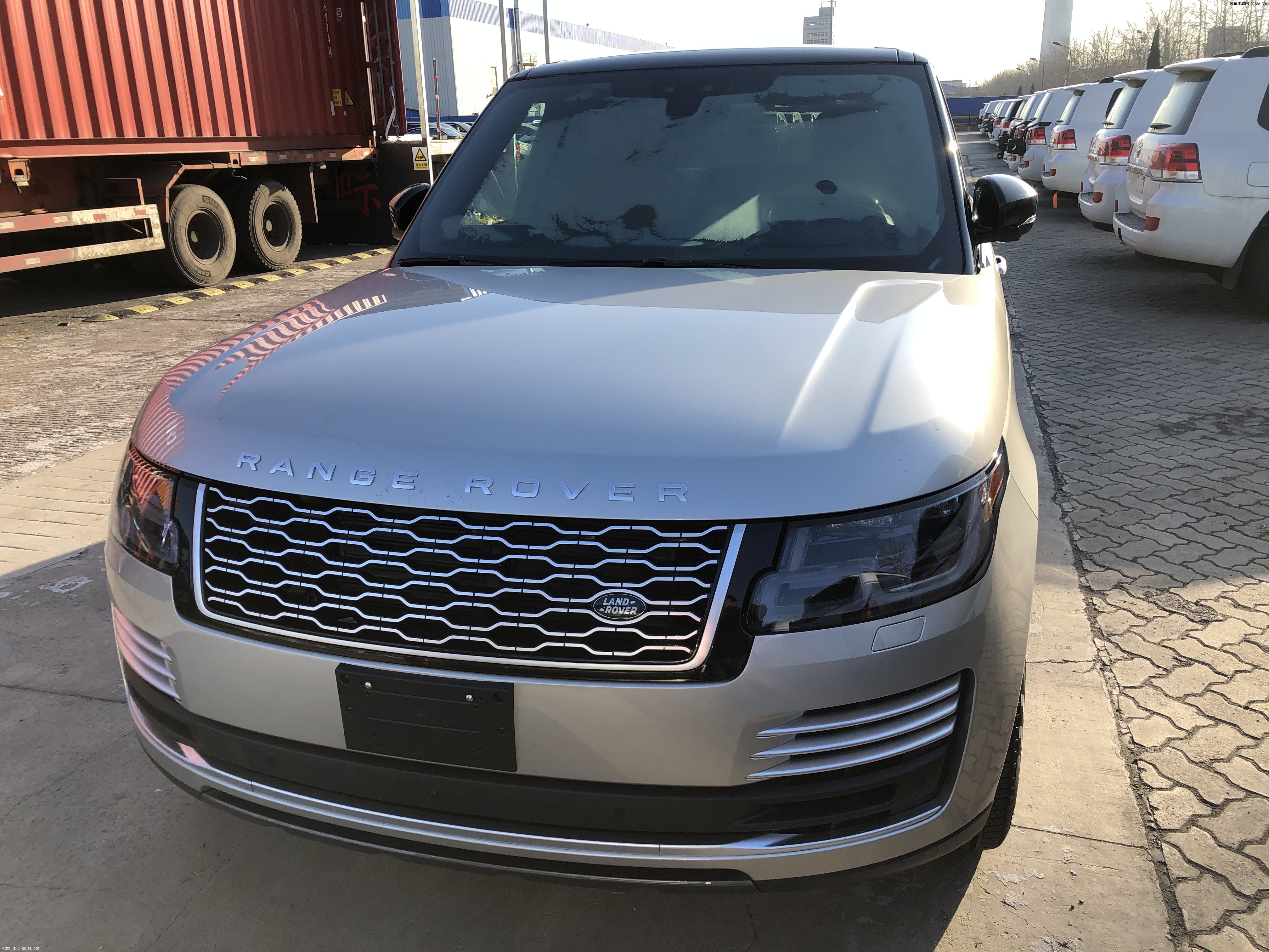 2020款路虎揽胜创世加长版内外实测解读