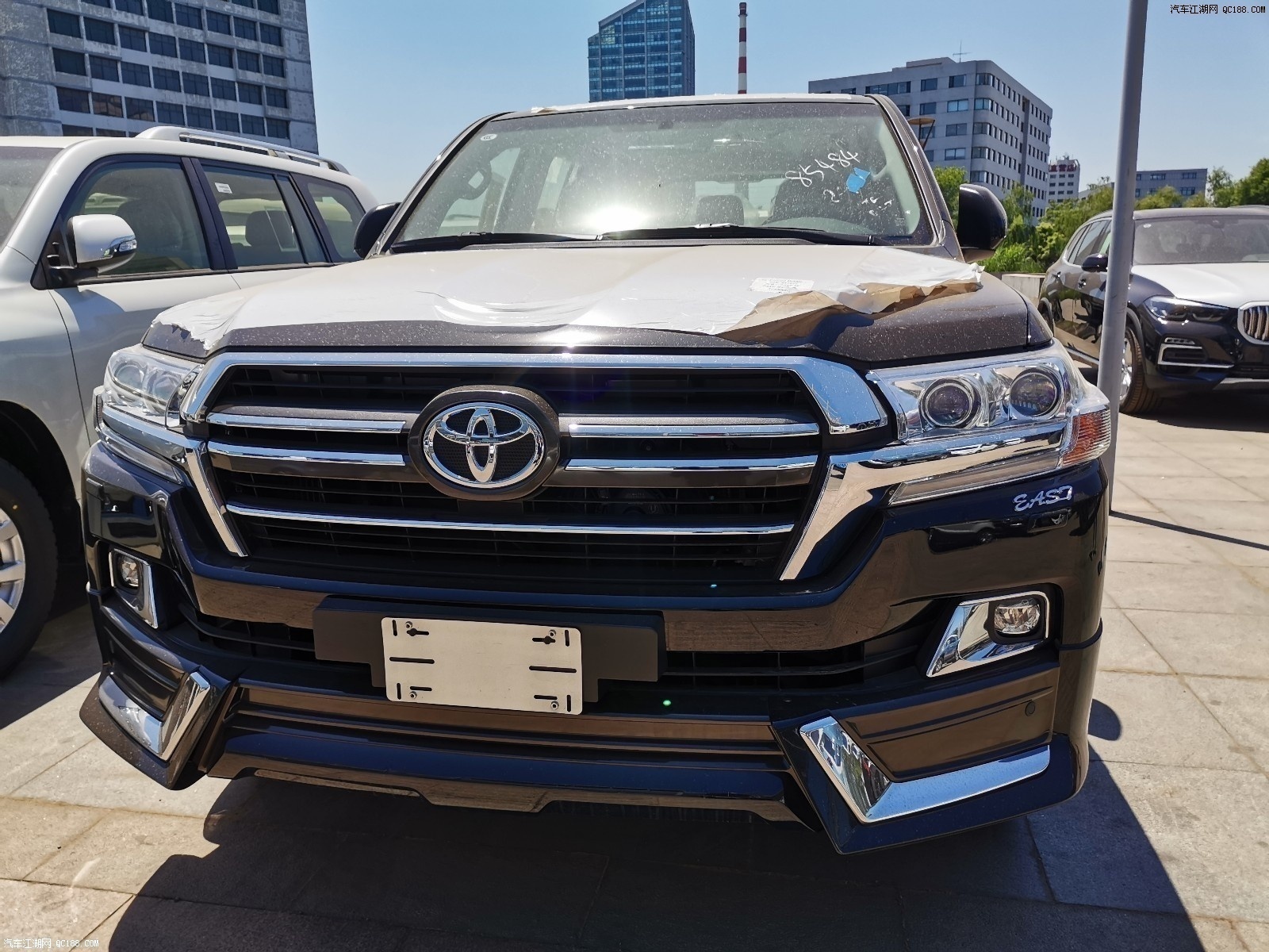 2020款兰德酷路泽5700中东版到店试驾