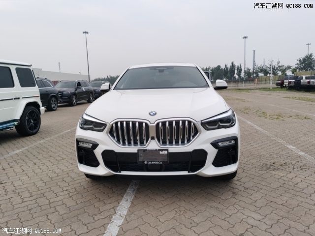 2020款宝马x6中东版白色现车 配置解读