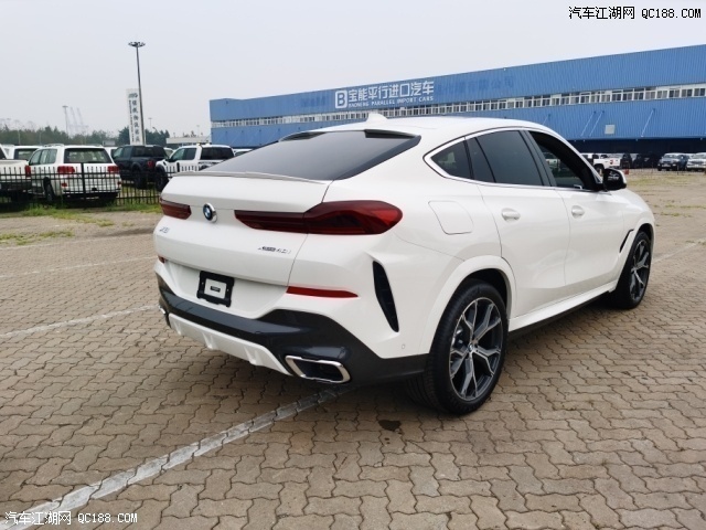 2020款宝马x6中东版白色现车 配置解读