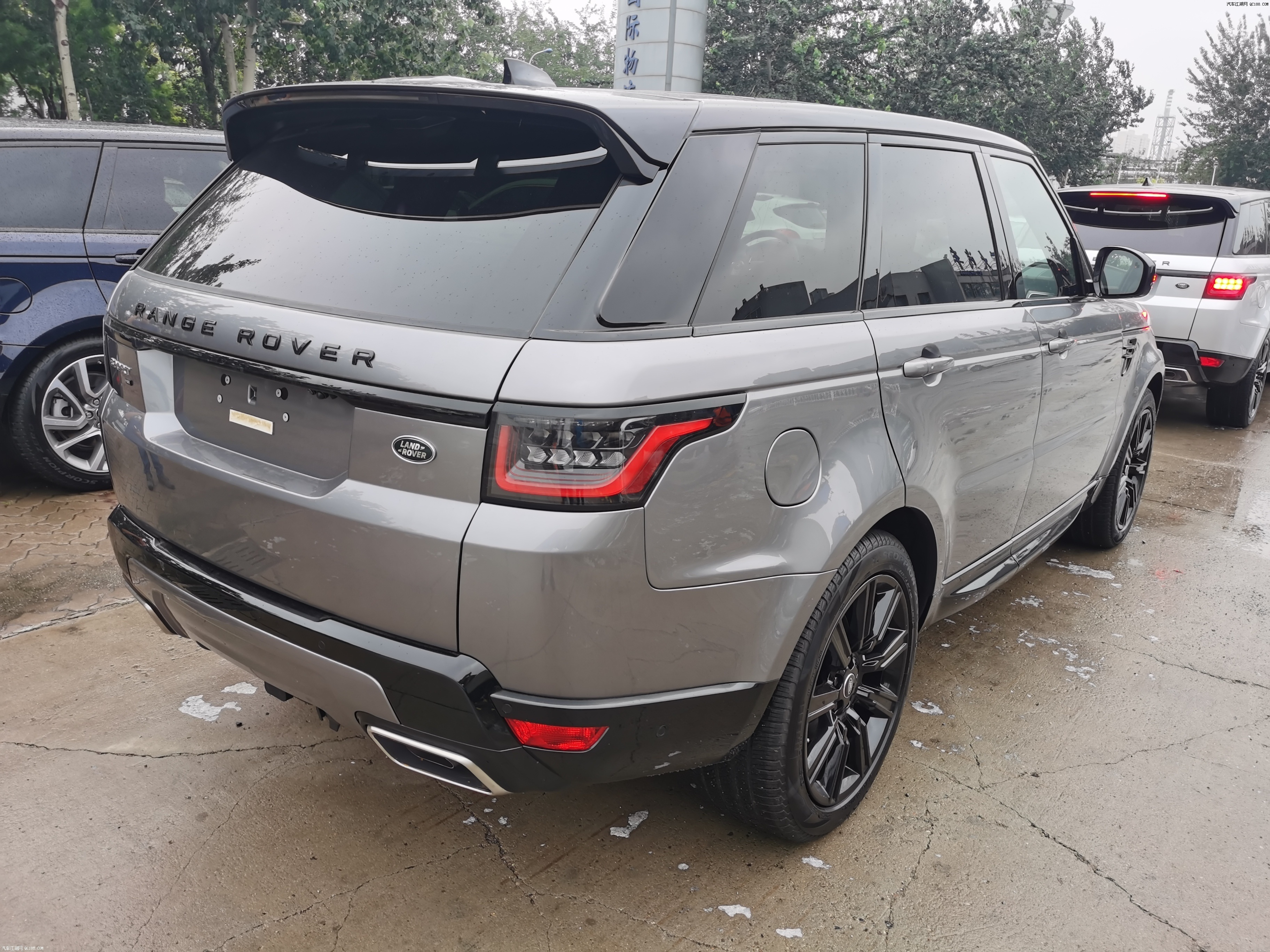 2021款路虎揽胜运动3.0t版现车到店体验