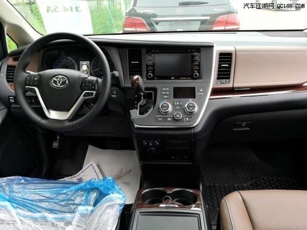 2020款丰田塞纳3.5顶配版四驱配置解读