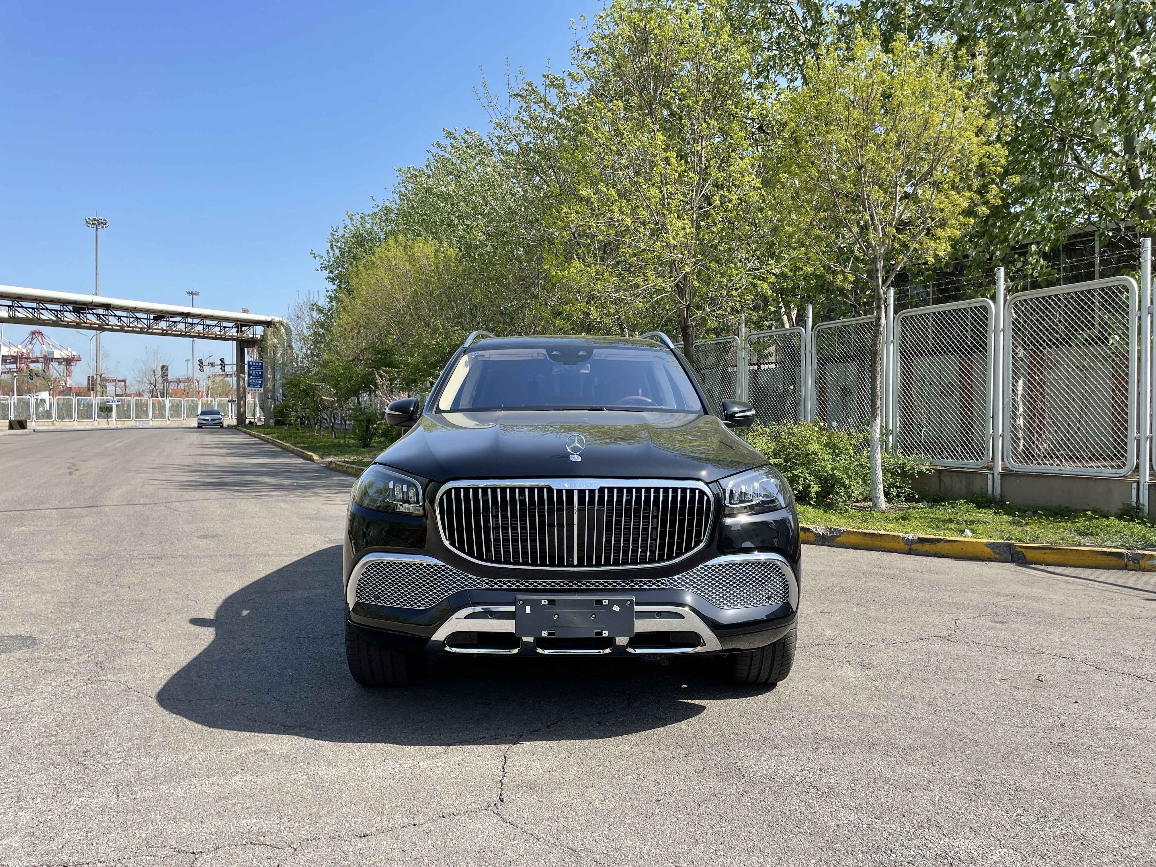 21款美规版奔驰迈巴赫gls480实拍行情