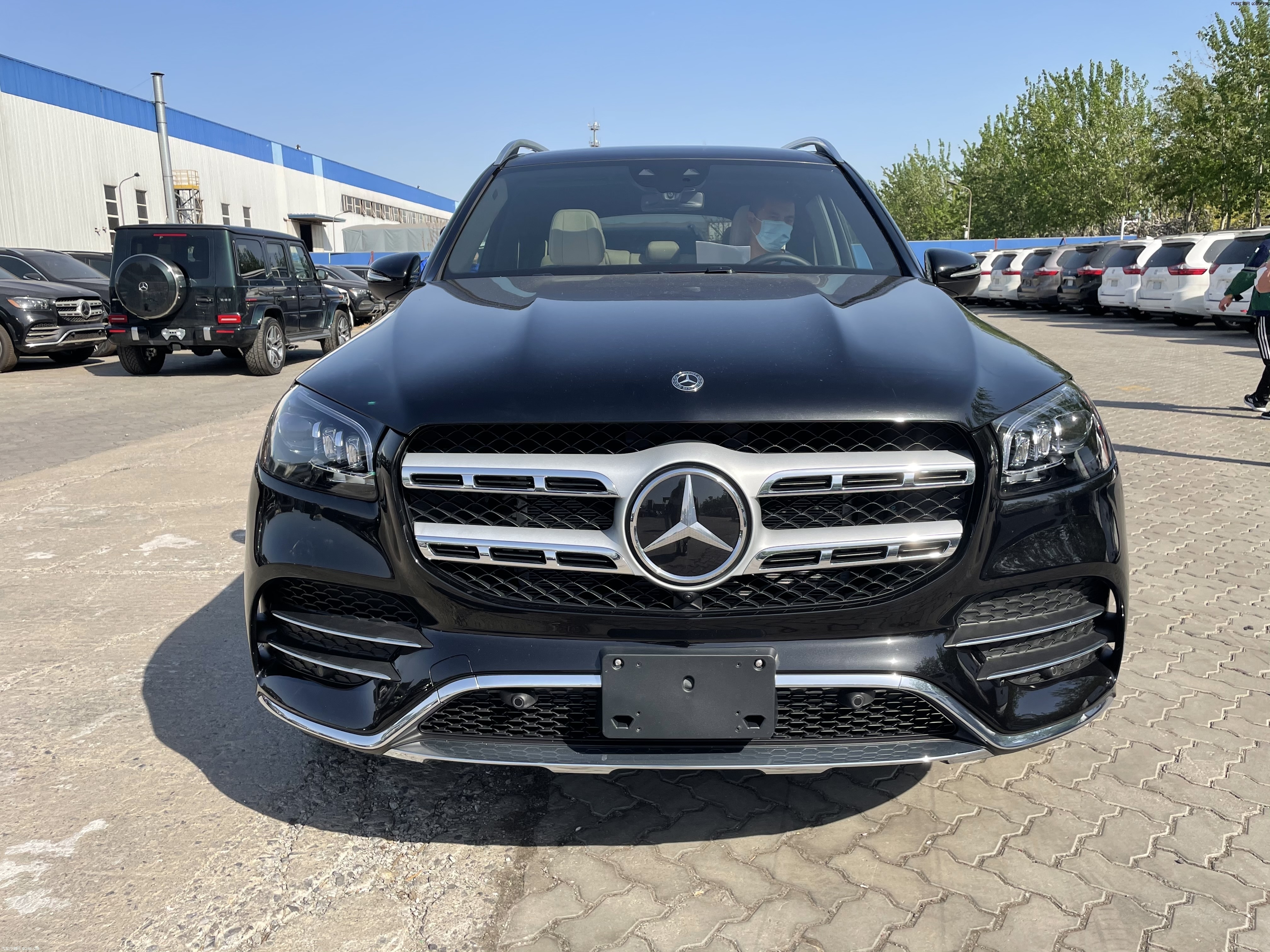 2021款奔驰gls4507座豪华suv到店体验