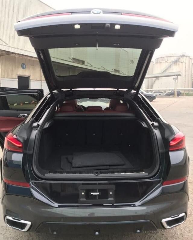 全新2021款宝马x6中东版性能实拍感受