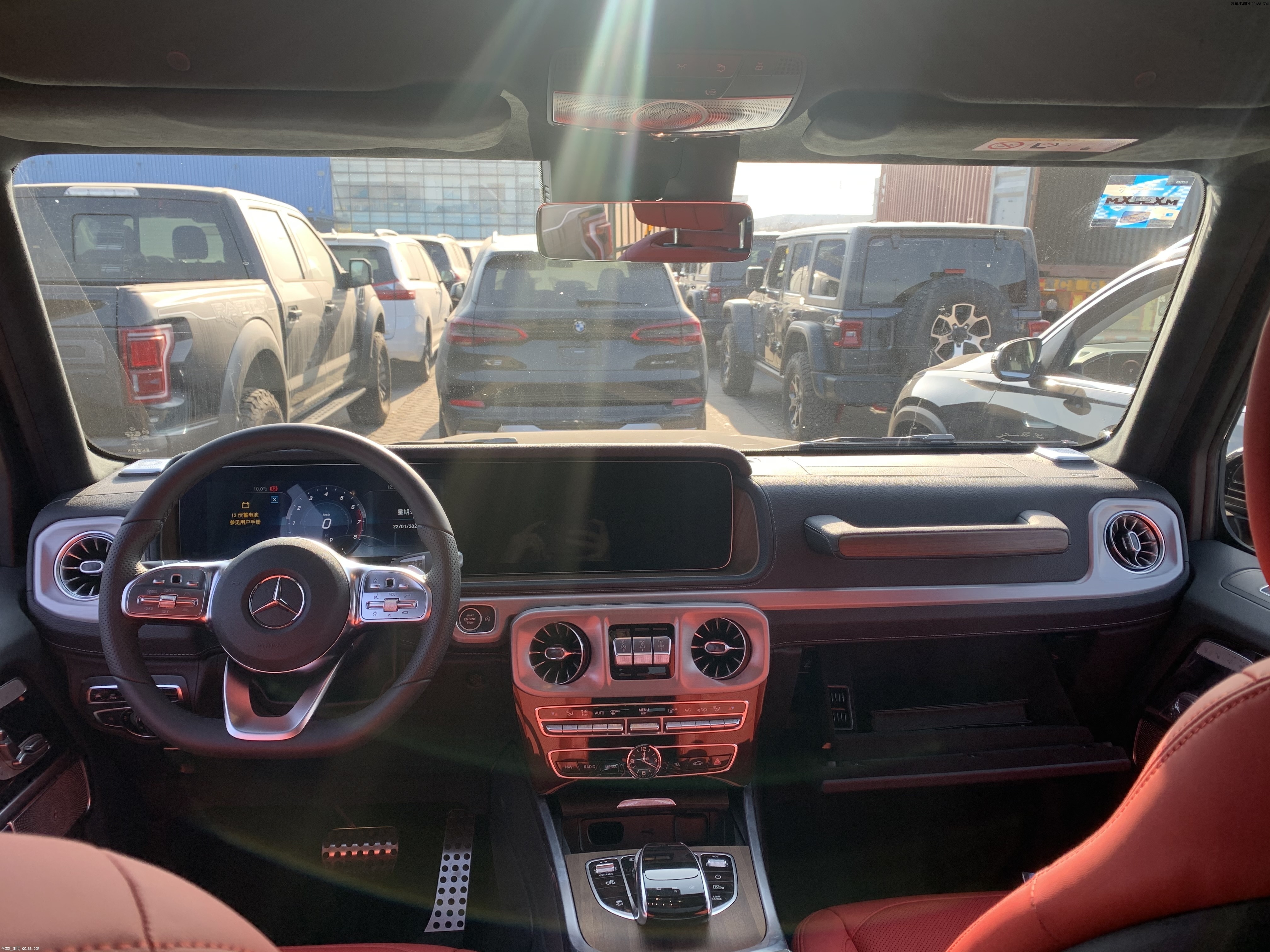 >首页>最新车闻>正文内容21款奔驰g500最大的变化全部集中在内饰方面